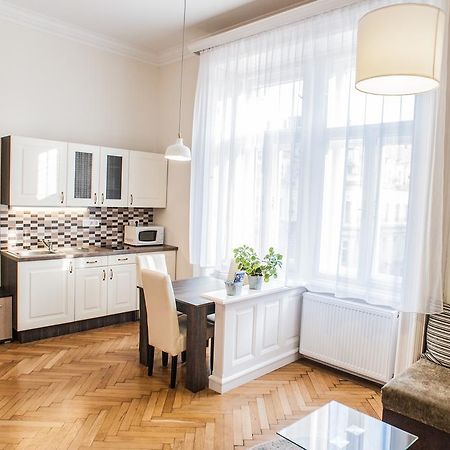 All In Apartman Budapest Værelse billede