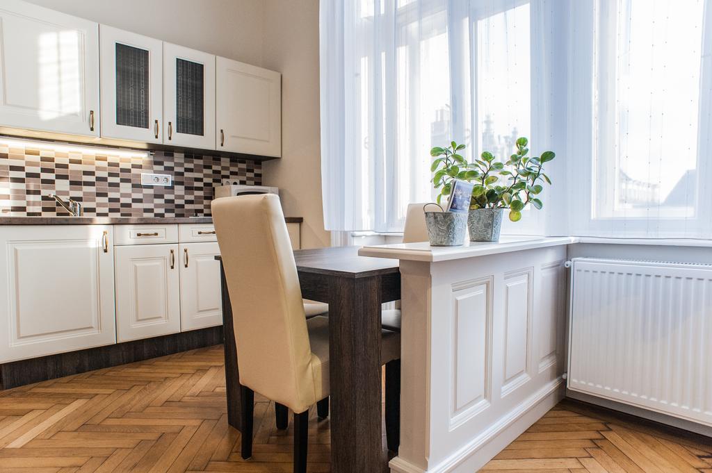 All In Apartman Budapest Værelse billede