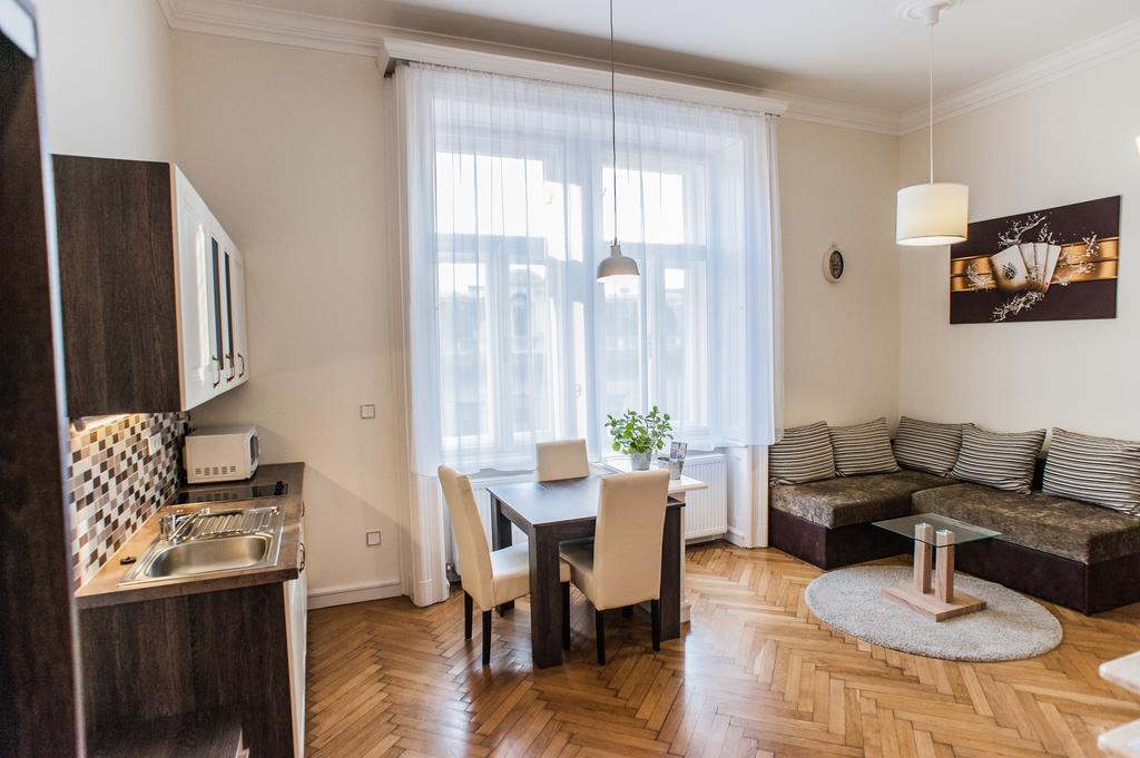 All In Apartman Budapest Værelse billede
