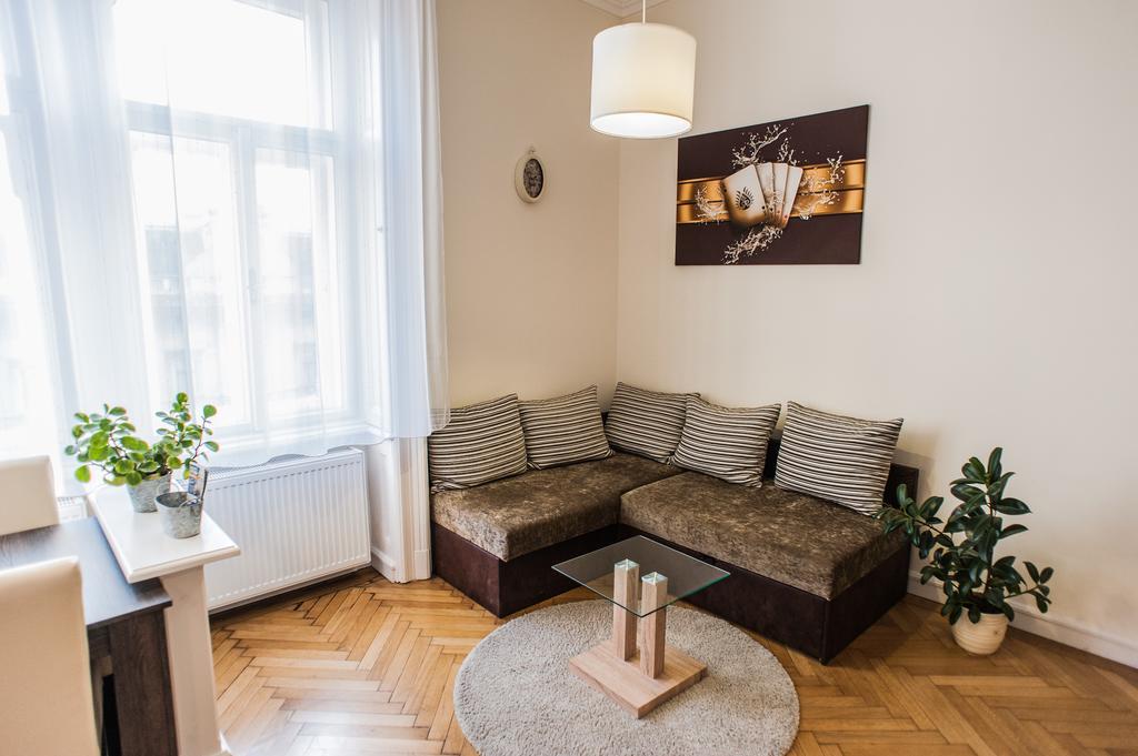 All In Apartman Budapest Værelse billede