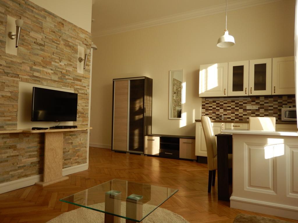 All In Apartman Budapest Værelse billede